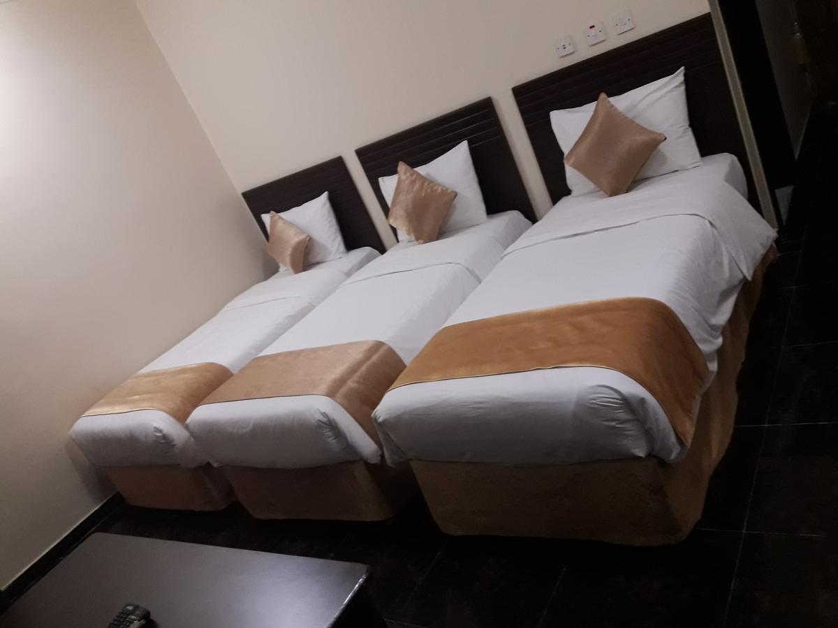 Mukhi Lake Hotel מראה חיצוני תמונה
