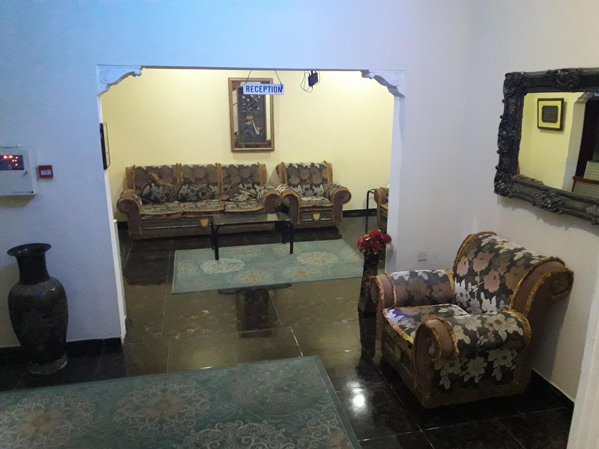Mukhi Lake Hotel מראה חיצוני תמונה
